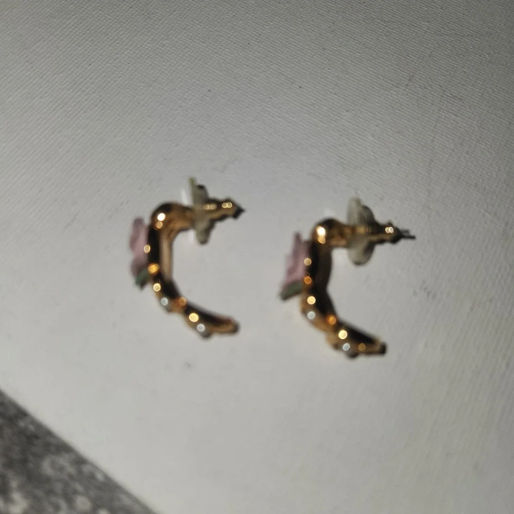 Vintage Avon Gold Tone Pink Flower Heart Faux Pearl Hoop Post‎ Earrings Pierced